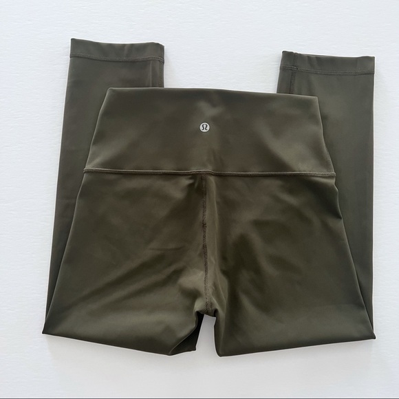 lululemon athletica Pants - Lululemon Wunder Under Crop (Hi-Rise) Full-On Luxtreme 21" in Dark Olive W6AGZS